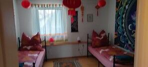 4 bedrooms, free WiFi, bed sheets