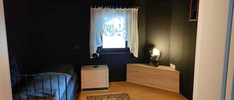 4 Schlafzimmer, kostenloses WLAN, Bettwäsche