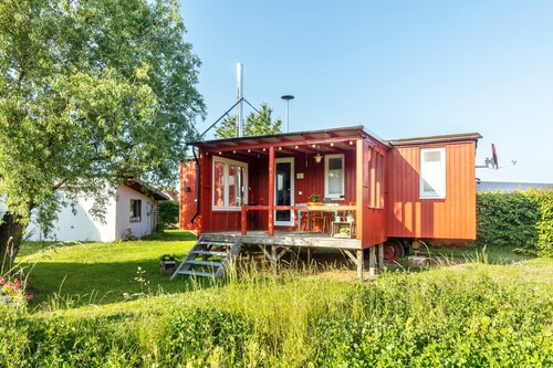'Tiny House Im Grünen' with Private Terrace and Private Garden