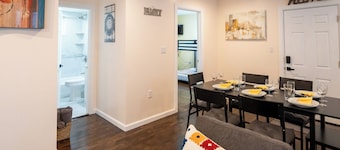 Up to 30% OFF – Spacious 4BR Boston Home, Free Parking, Pet friendly - 30/1