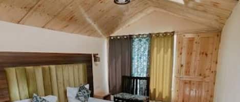 Deluxe cottage, uitzicht op meer | Interieur