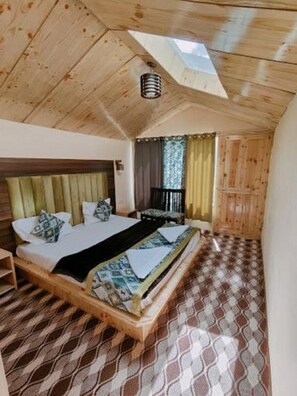 Deluxe Cottage, Lake View | Interior - The Grand Lodge Pangong (Leh)