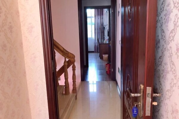 Interior - Golden Bay 38 Homestay (Cangnan)