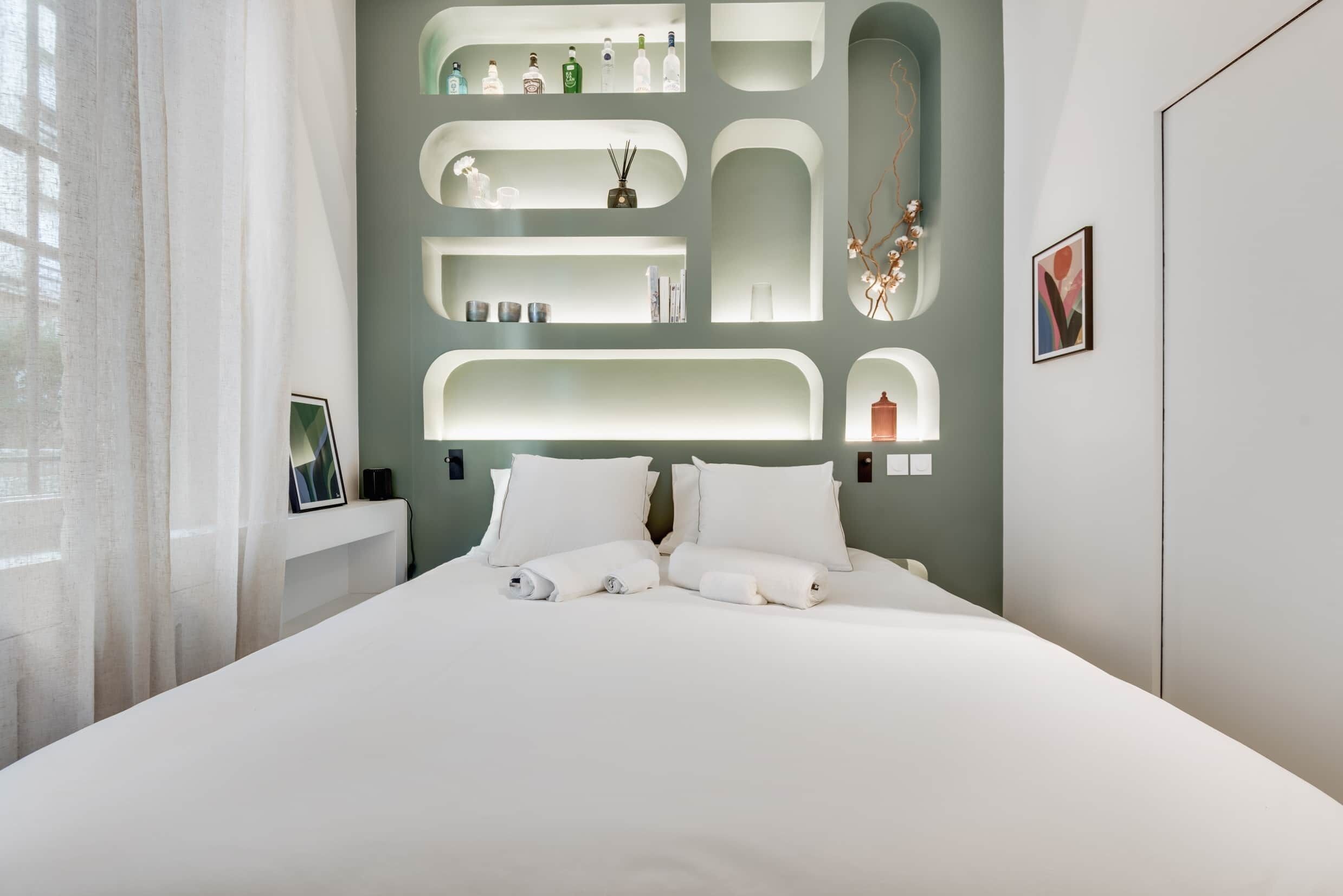 1 habitación, tabla de planchar con plancha y acceso a internet 