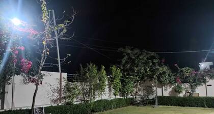 Maheshwari Homestay By GRB