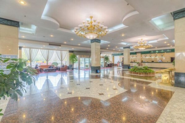 Lobby lounge - Nanyang Hotel, Jiaotong University, Xi'an (Jiaotong University Qinglong Temple) (Xi'an)