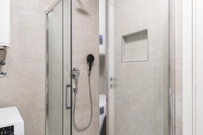 Shower - Apartment in Split near the Adriatic Coast (Podstrana)