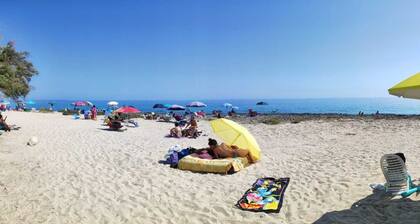 SAMSARA MARE "SOLE" panoramic veranda in residential area, 100 m from the sea.