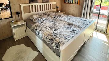 2 soveværelser, skrivebord, weekendseng, gratis Wi-Fi