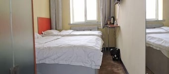 Qianli Express Hotel