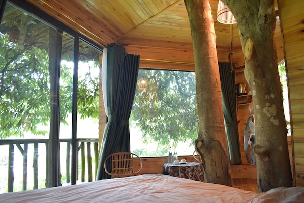 Tree House, Mountain View | Individually furnished, free WiFi