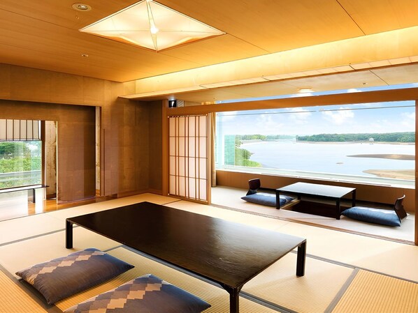 Kahden hengen huone (kaksi sänkyä), tupakointi kielletty (Japanese Western Style Room) | Näkymä huoneesta