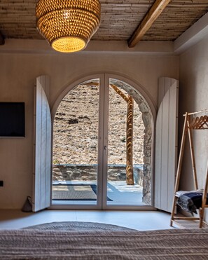 Blackout curtains, soundproofing, iron/ironing board, free WiFi - Bohemian Kea Beach Club Resort (Kea)