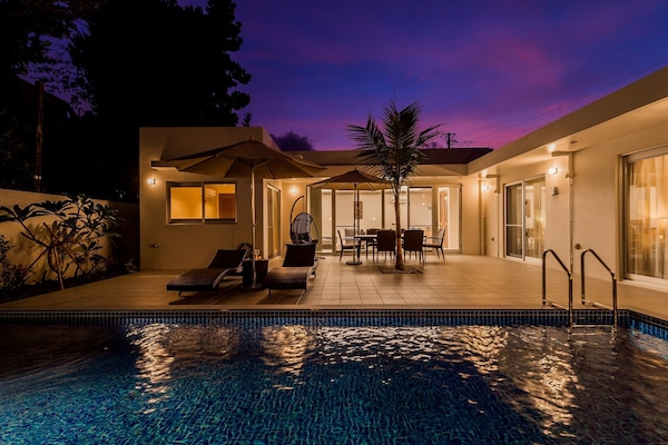 SSuite Pool Villa -Sauna- | 3 bedrooms, blackout drapes, free WiFi, bed sheets