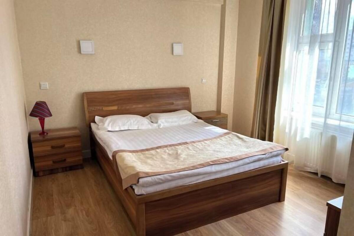 In-room safe, desk, laptop workspace, soundproofing