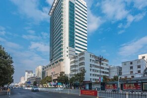 Exterior - Caiyun Jiayuan Hotel (Kunming Moma) (Kunming)