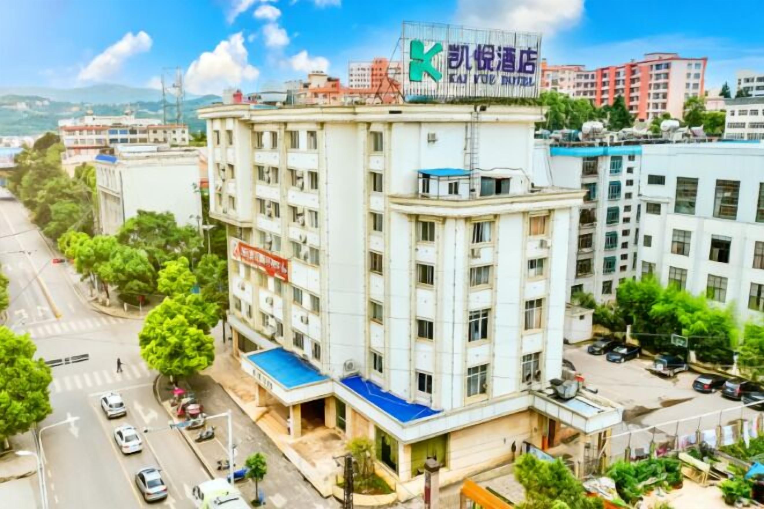 المنشأة من الخارج