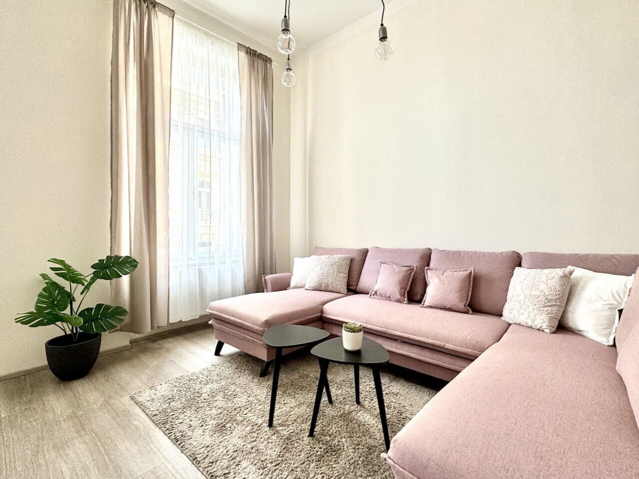 Spacious 3bd Apartment Near Wencelslas Square - Praga