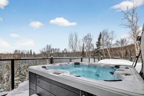 Bain à remous extérieur