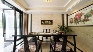 Unclassified image, 3 of 110, button - Yin Xiang Jiang Nan Inn (Yixing)
