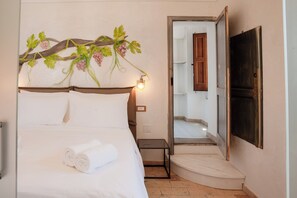 1 chambre, coffres-forts dans les chambres, bureau, Wi-Fi gratuit