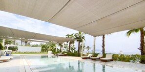 Outdoor pool - LUX  The JBR Garden View Suite (Dubai)