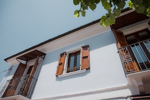 Front of property - Executive B&B (Scafa)