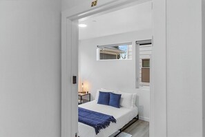 1 多间卧室、熨斗/熨衣板、WiFi、床单