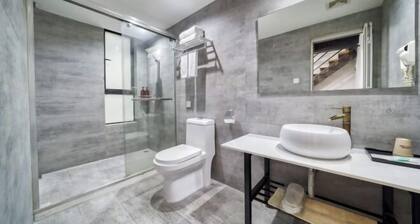 Hangzhou Luming Linshe Hotel (Qingchun Square Subway Station)