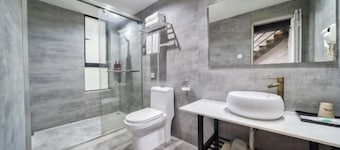 Hangzhou Luming Linshe Hotel (Qingchun Square Subway Station)
