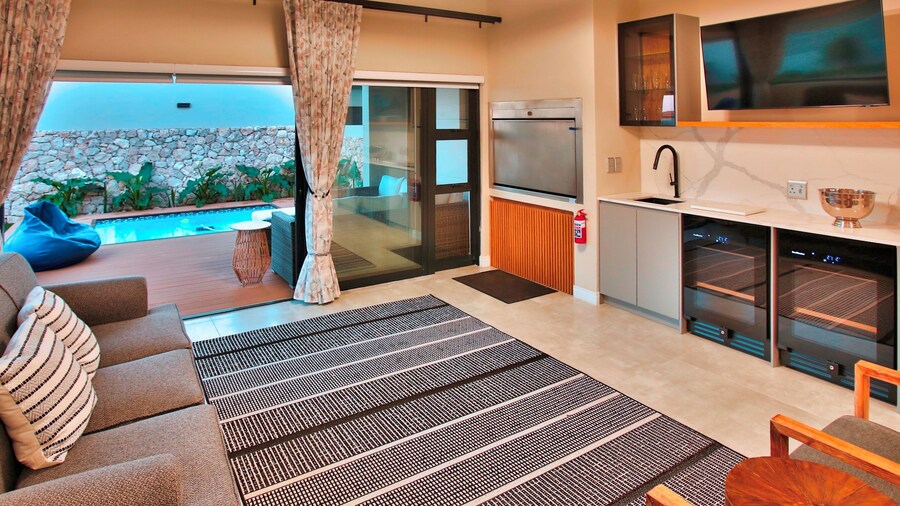 Salty Springbok, Langebaan 6-sleeper