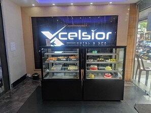 Café - XCELSIOR HOTEL AND SPA BY ROH (Shillong)