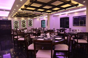 Restaurant - XCELSIOR HOTEL AND SPA BY ROH (Shillong)