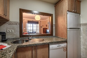 Fridge, microwave, oven, dishwasher