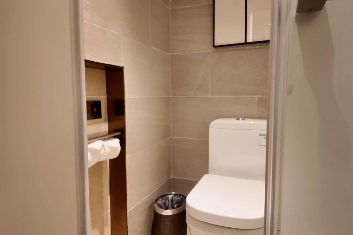 Guestroom - Courtyard-View (Double Bed)