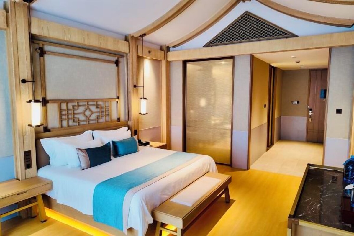 Tempat tidur bayi