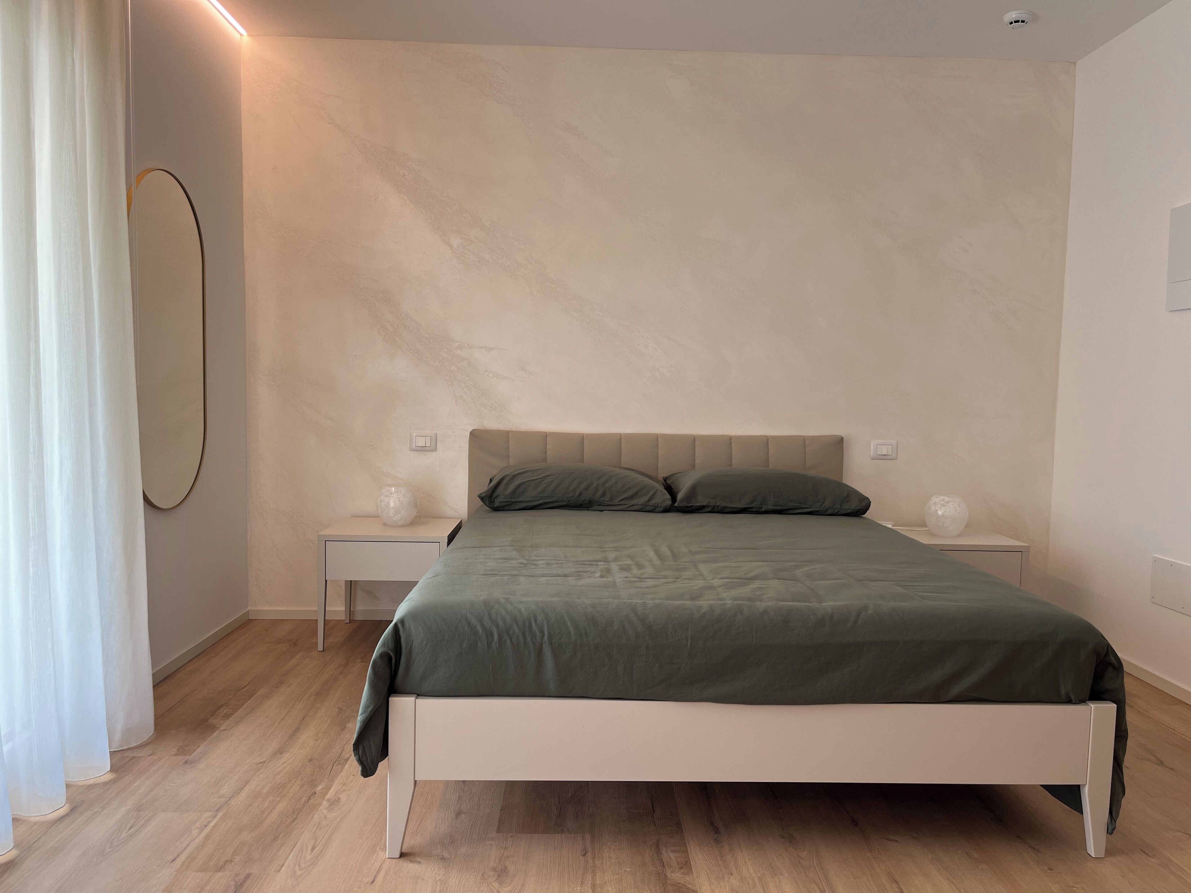 Doppia Deluxe, vista collina | Una scrivania, postazione laptop, insonorizzazione, Wi-Fi gratuito