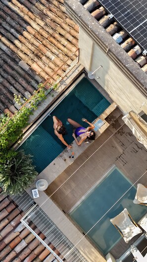 Lyxsvit - privat badrum - utsikt mot poolen (Suite Roof Top) | Sängtillbehör av högsta kvalitet, duntäcken och memory foam-madrasser