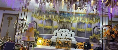 Banquet hall