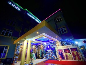 Interior entrance - Hogis Luxury Suites (Calabar)