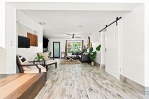 تلفزيون ذكي