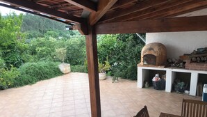 House | Terrace/patio