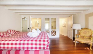 4 chambres, bureau, fer et planche  à repasser, Wi-Fi gratuit