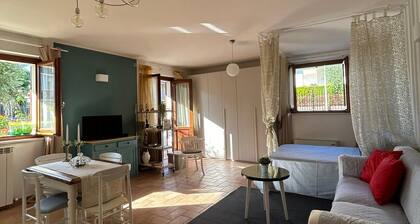 Cozy studio apartment near the basilica in central area