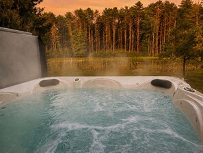 Outdoor spa tub - Waterfront 1900s · Hot Tub · Eldred Homestead (Eldred)