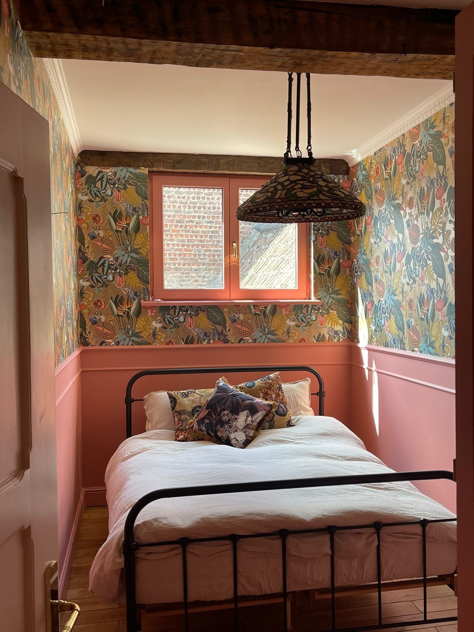 3 chambres, bureau, Wi-Fi gratuit, draps fournis