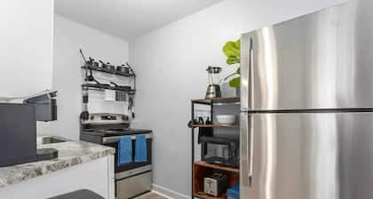 Charming 1 BR/1 BA property| Mins to Kauffman