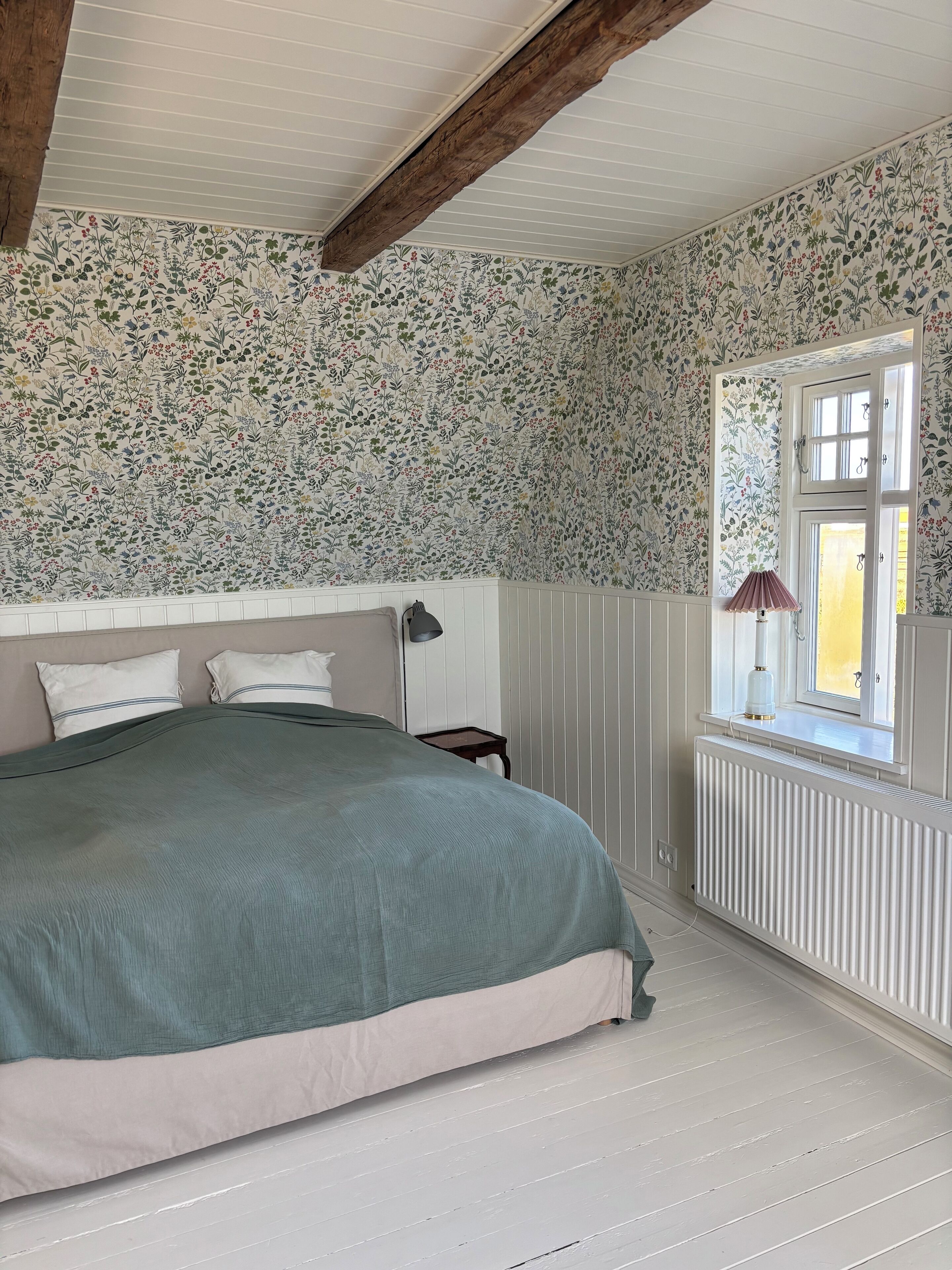 3 bedrooms, iron/ironing board, WiFi