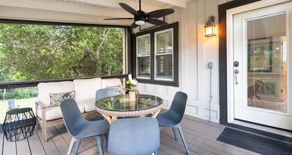 Folly Beach! Steps from Beach Access! 2BR/1BA