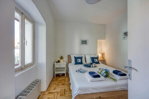 2 bedrooms, iron/ironing board, free WiFi, bed sheets - Old Bay Leave Town Apartment (Mali Losinj)